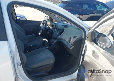 2016 Chevrolet Sonic Ls Auto z USA, uszkodzony, nr VIN 1G1JA6SHXG4166741